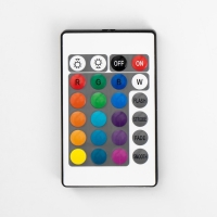 Настольная лампа с ПДУ "Призма" LED RGB сенсорная АКБ 8х8х18 см RISALUX