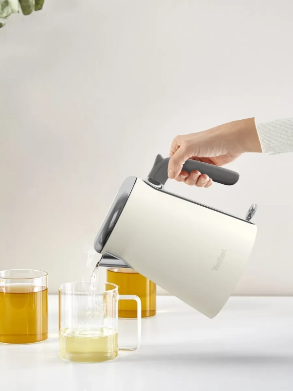 Чайник электрический Collection KI666AE0, белый