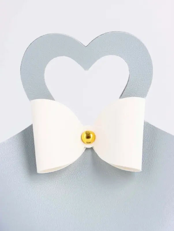 Кожанная подарочная сумочка 10,5 х 5 х 6 см небесно-голубая