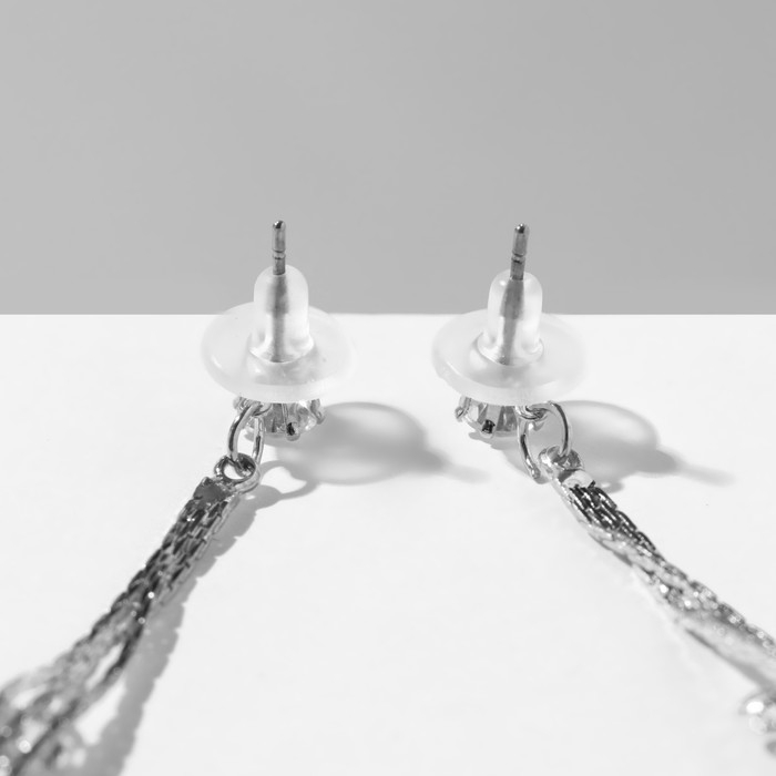 Серьги висячие со стразами «Голливуд» цветы на нитях, цвет белый в серебре, 19,5 см Серьги висячие со стразами «Голливуд» цветы на нитях, цвет белый в серебре, 19,5 см