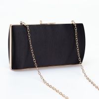 Сумка-клатч на фермуаре, цвет чёрный Сумка-клатч на фермуаре, цвет чёрный