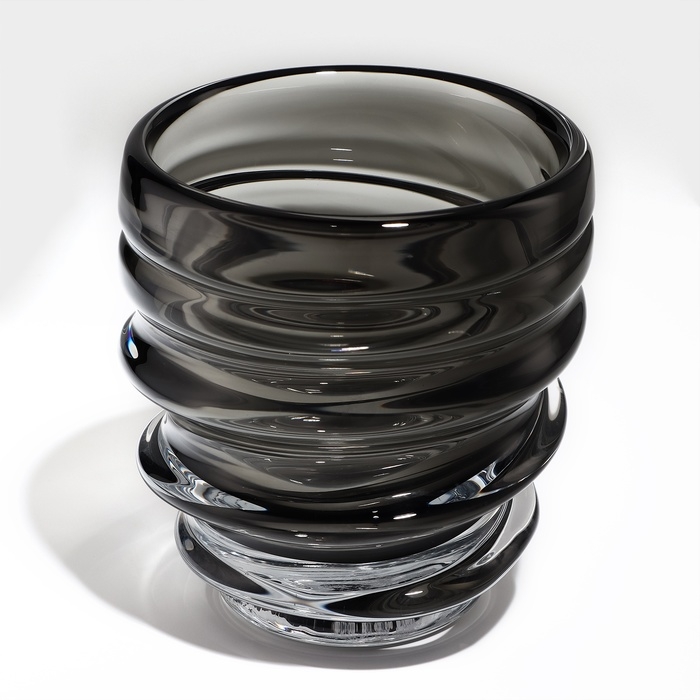Ваза для цветов &laquo;Пилея&raquo; из прозрачного черного стекла 20 х 18 х 18 см