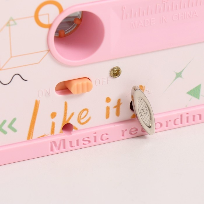 Сувенир музыкальный механический "Аудиокассета. Розовый стиль" 17х11х5 см