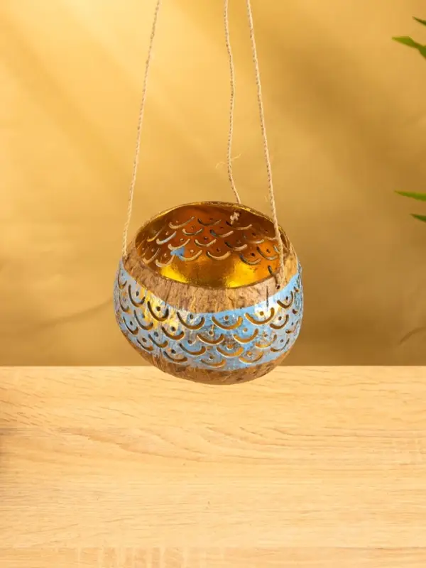 Подсвечник подвесной из кокоса, 9-12 см, золотисто-голубой