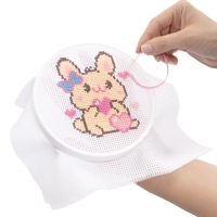 Набор для творчества. Вышивка "Зайчишка с сердечком" (с пяльцами) 05621 Набор для творчества. Вышивка "Зайчишка с сердечком" (с пяльцами) 05621