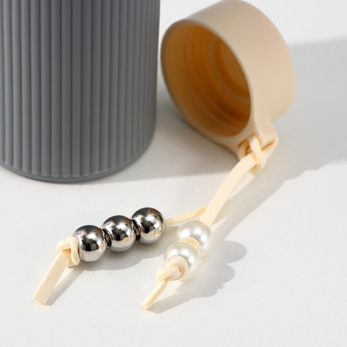 Бутылка для воды стеклянная «Роскошь», 300 мл, h=21 см, цвет МИКС Бутылка для воды стеклянная «Роскошь», 300 мл, h=21 см, цвет МИКС