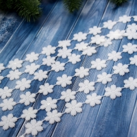 Бусы на ёлку 1,8 м "Белые снежинки" белый