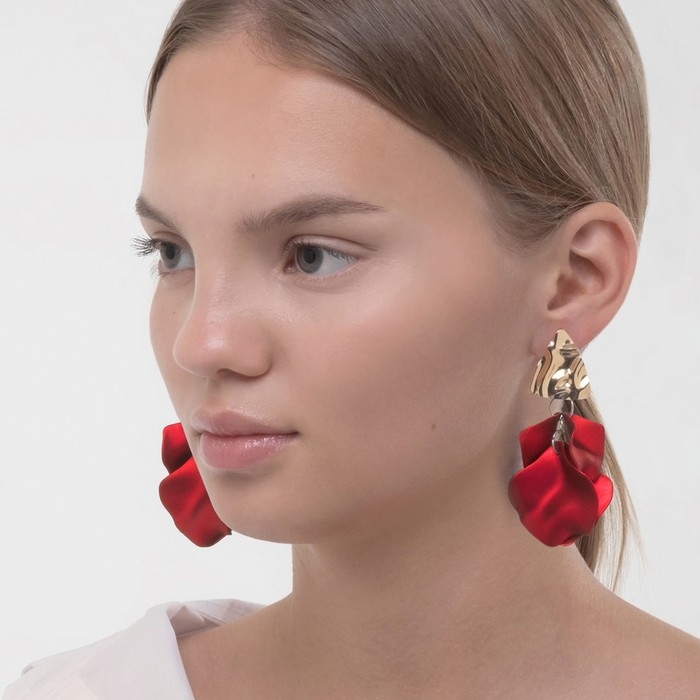 Серьги ассорти «Ветер» мятые треугольники, цвет красно-золотой Серьги ассорти «Ветер» мятые треугольники, цвет красно-золотой