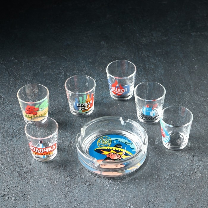 Набор подарочный &laquo;Крепкие напитки&raquo;, стеклянный, 7 предметов: стопка 70 мл, пепельница