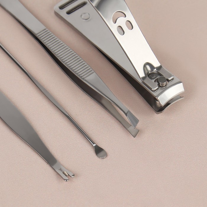 Набор маникюрный &laquo;Metallic&raquo;, 8 предметов, в футляре, цвет бронзовый