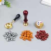 Сургучный набор "Крупная роза" печать, ручка, ложка, воск - 3 цвета, свеча 3,5х11х23 см Сургучный набор "Крупная роза" печать, ручка, ложка, воск - 3 цвета, свеча 3,5х11х23 см