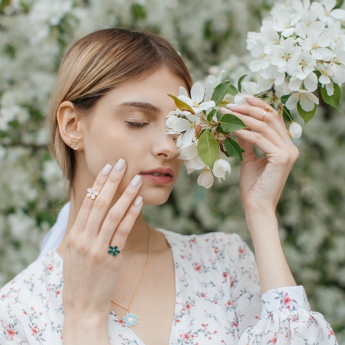 Кулон &laquo;Чек-лист на весну&raquo; цветочек, цвет голубой в золоте, 40 см