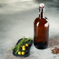 Бутылка бугельная, 1 л, с пробкой, цвет коричневый Бутылка бугельная, 1 л, с пробкой, цвет коричневый