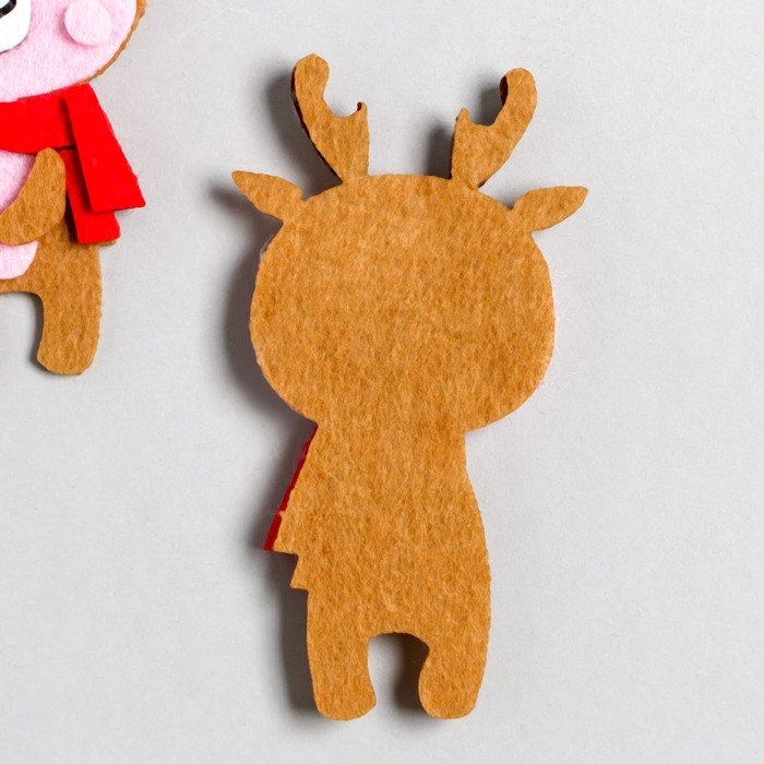 Декор для творчества войлок "Оленёнок в шарфике" 9,5х5,2 см