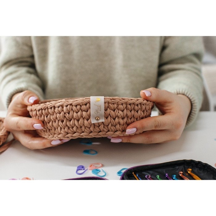 Бирка с кнопкой &laquo;Hand made&raquo;, 8 &times; 1,8 см, 10 шт, цвет матовый/золотой