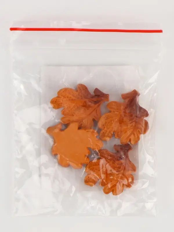 Миниатюра кукольная &laquo;Осенний лист&raquo;, набор 4 шт., размер 1 шт. &mdash; 2 &times; 2 &times; 0,5 см