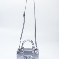 Сумка женская, 20*8*14, отд на молнии, длин ремень, серебро Сумка женская, 20*8*14, отд на молнии, длин ремень, серебро