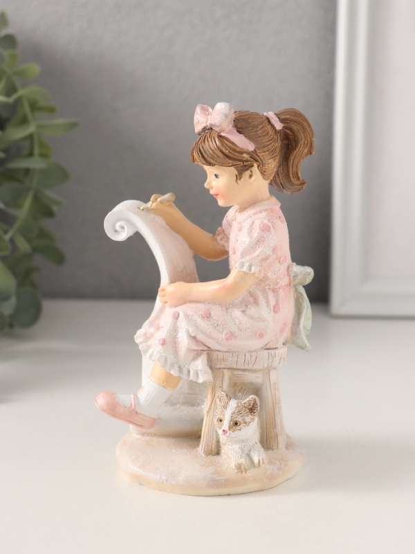 Сувенир полистоун "Девочка рисует, с котиком" розовый 7,5х7х13 см