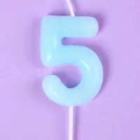 Свеча в торт &laquo;Цифра 5&raquo;, светящаяся голубая, 9 см
