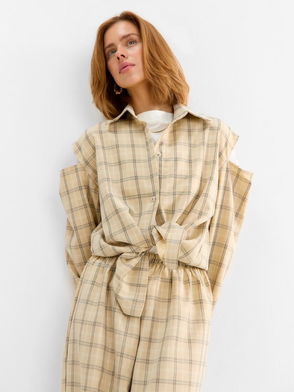 Рубашка женская MINAKU: Casual Collection цвет бежевый в клетку, р-р 50