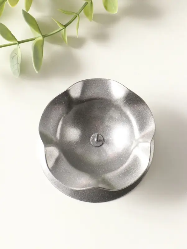 Подсвечник "Кувшинка Н" металл 7,3х3,5 см, серебро