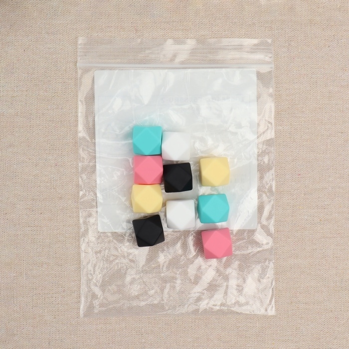 Набор бусин для макраме «Шестиугольник», d = 17 мм, силикон, 10 шт Набор бусин для макраме «Шестиугольник», d = 17 мм, силикон, 10 шт