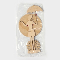 Салфетница деревянная &laquo;Девушка с зонтиком&raquo;, 25&times;13&times;13 см