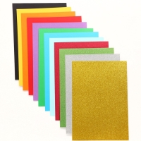 Картон цветной с блёстками, А4, 12 листов, 12 цветов, немелованный, двусторонний, в папке, 250 г/м², Маша и Медведь Картон цветной с блёстками, А4, 12 листов, 12 цветов, немелованный, двусторонний, в папке, 250 г/м², Маша и Медведь