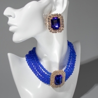 Набор 2 предмета; серьги, колье &laquo;Роскошь&raquo; крупный камень, цвет синий в золоте, 42 см