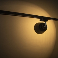 Светильник трековый "Цилиндр" Е27 40Вт черный 17х12х18см