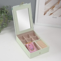 Шкатулка кожзам для украшений с зеркалом "Динозаврики" зелёная 15х21,5х5,5 см