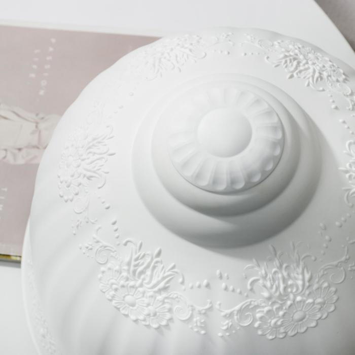 Кашпо уличное для цветов подвесное «Венеция», 10 л, цвет белый Кашпо уличное для цветов подвесное «Венеция», 10 л, цвет белый