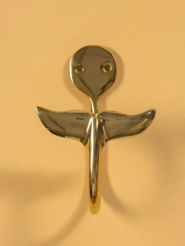 Крючок "Китовый хвост" 8х12 см