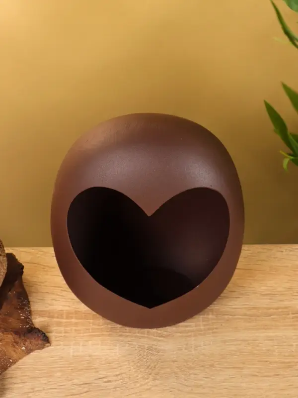 Подсвечник в форме сердца текстурный &laquo;Шоколад&raquo;, 16.5&times;8.5&times;22+/- 1 см