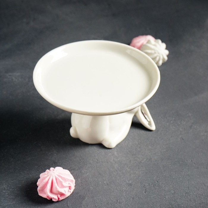 Блюдо для пирожных &laquo;Зайка&raquo;, 13&times;12&times;8 см, цвет белый