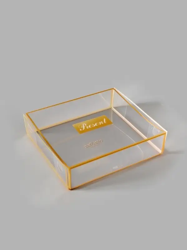 Подарочная коробка с тишью и гирляндой Present, 20 х 18 х 5 см