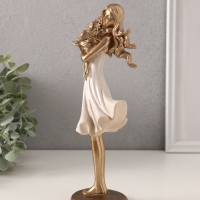 Сувенир полистоун "Девушка с охапкой подсолнухов" 9,5х7х23,5 см