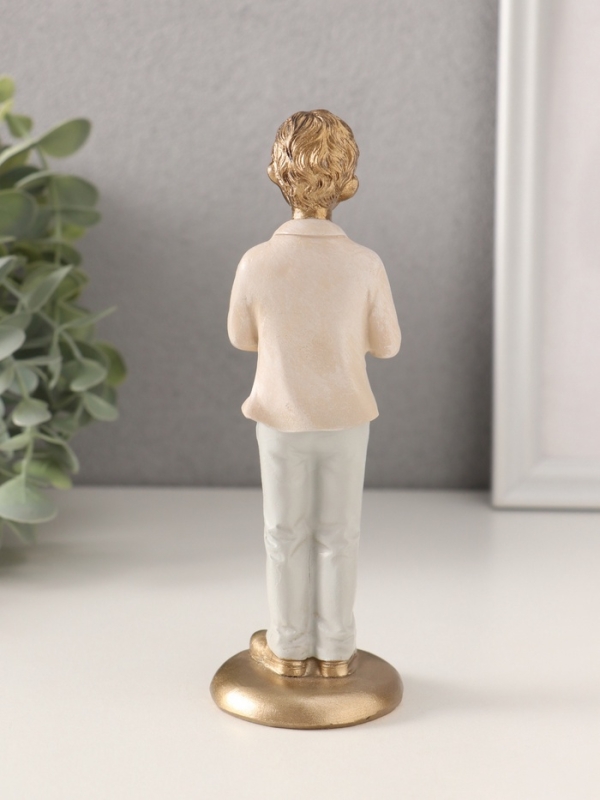 Сувенир полистоун "Мальчишка с книгой" 5,5х5,5х16 см