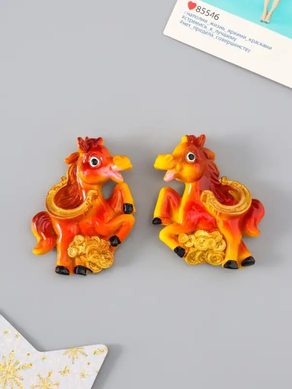 Магнит полистоун "Лошадка с монетами и подковой" МИКС 5,5х6,5 см