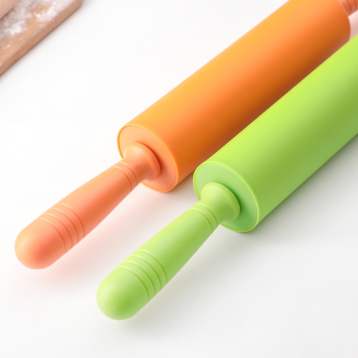 Скалка Доляна &laquo;Севилья&raquo;, 43&times;5 см, рабочая часть 19,5 см, цвет МИКС