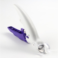 Когтерез для животных, с LED фонарём и контейнером для когтей, на батарейках, бело-фиолет. Когтерез для животных, с LED фонарём и контейнером для когтей, на батарейках, бело-фиолет.