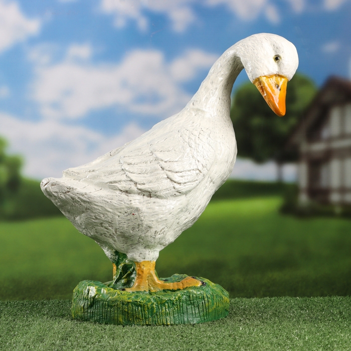 Садовая фигура Садовая фигура "Гусь большой на подставке" 38х33см
