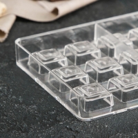 Форма для конфет и шоколада KONFINETTA &laquo;Тоффи. Квадрат&raquo;, 27,5&times;13,5&times;2,5 см, 21 ячейка 2,5&times;1,5 см, цвет прозрачный