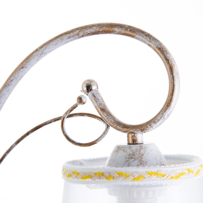 Люстра 2150/3 E27 40Вт белый с золотой патиной 47х47х35 см. Модель F761TT-700