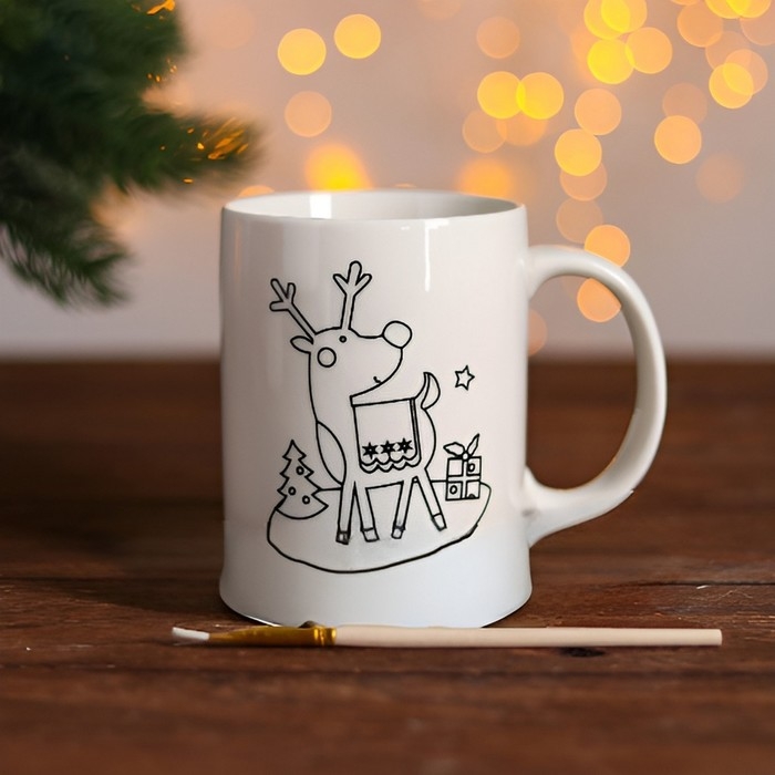 Новый год! Кружка под раскраску «Олень с подарками», кисть Новый год! Кружка под раскраску «Олень с подарками», кисть