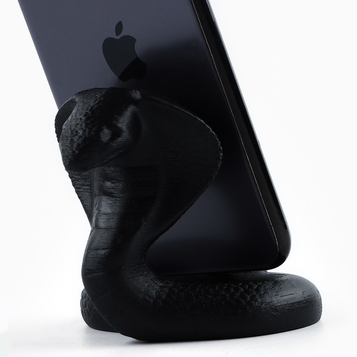 Подставка для телефона новогодний сувенир &laquo;Новый год: Кобра&raquo;, чёрная, 8,5 х 7,5 см