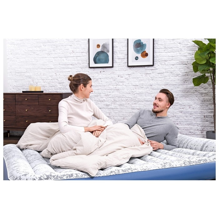 Кровать надувная Bestway Queen, 203&times;152&times;30 см, со встроенным электронасосом, 67836