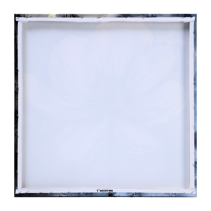 Картина на холсте Картина на холсте "Цветок с золотыми лепестками" 50*50 см