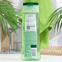 Шампунь для сухих и поврежденных волос Чистая линия с экстрактом ромашки, 250 мл