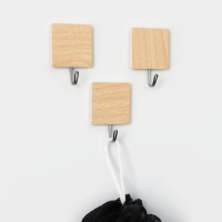 Крючки самоклеящиеся Доляна &laquo;Квадрат&raquo;, 3 шт, цвет светлое дерево